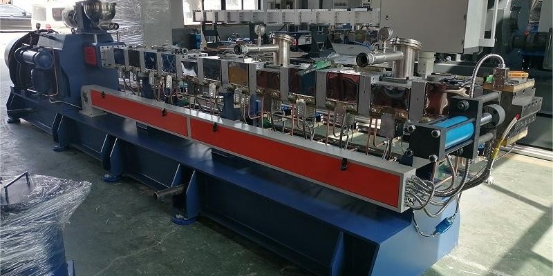双螺杆之使用塑料造粒机的注意事项